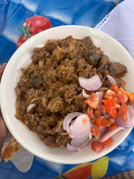 Cabri sauté et soupe