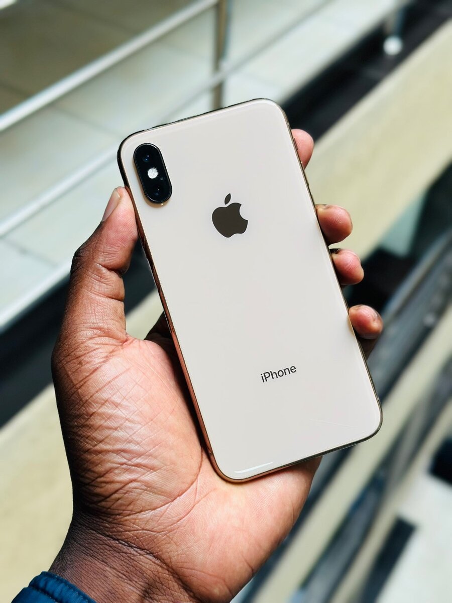 iPhone XS 64gb