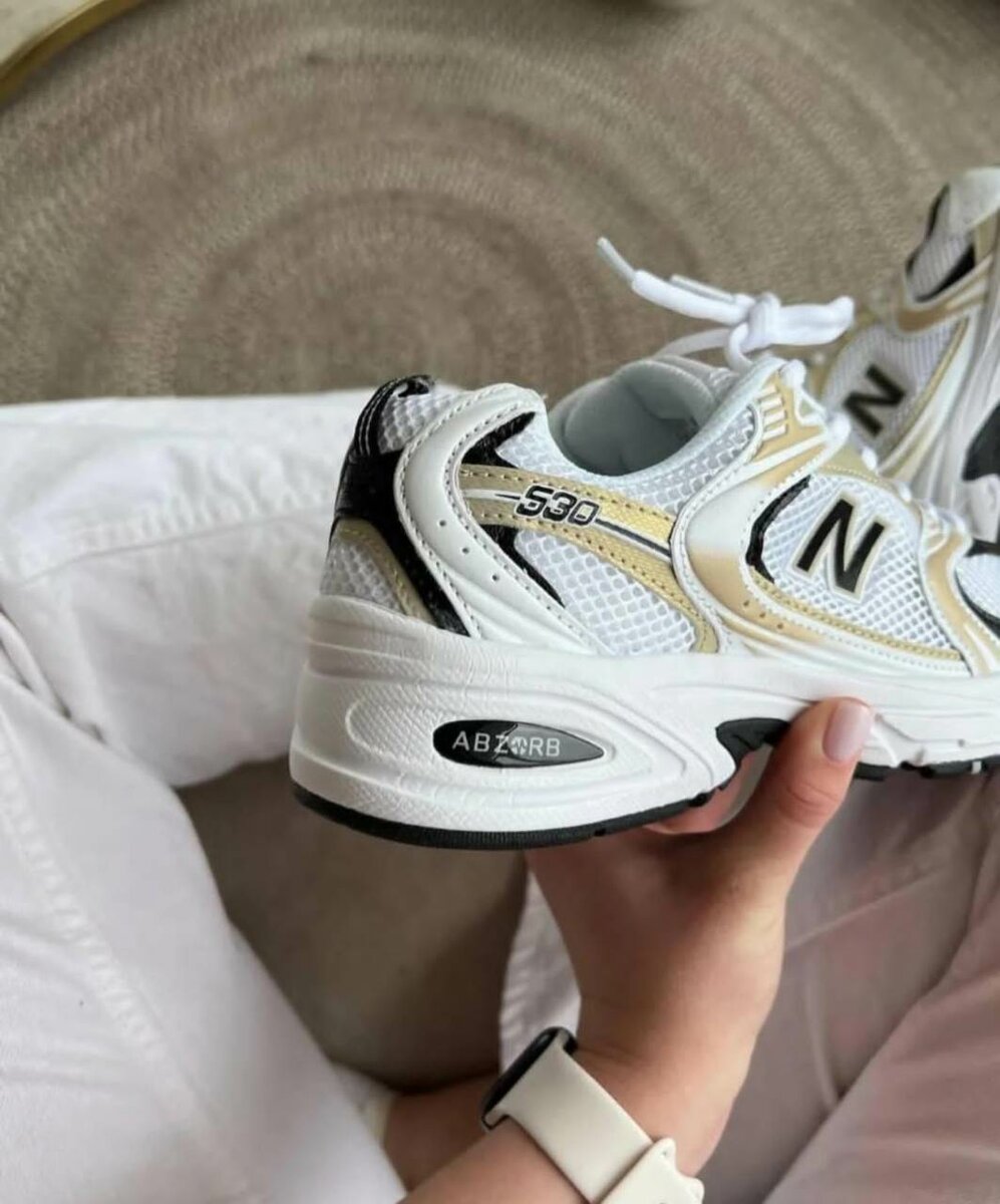 New Balance 530 dans carton