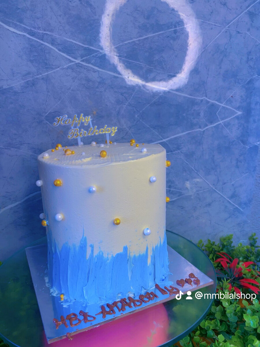 Gâteau d'anniversaire élégant