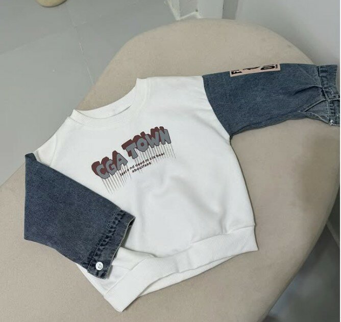 комбинированная кофта с джинсовыми рукавами