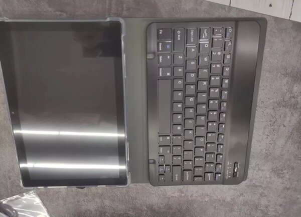 Срочно очень девшего продаю планшет андроид