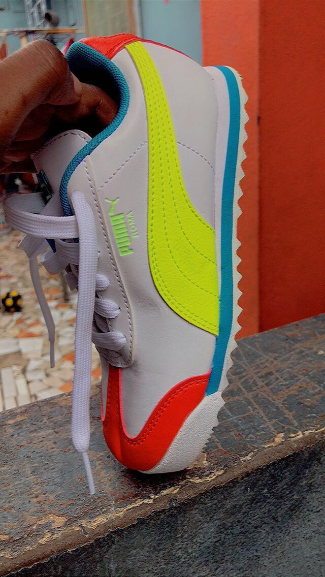 Sneakers colorés tendance