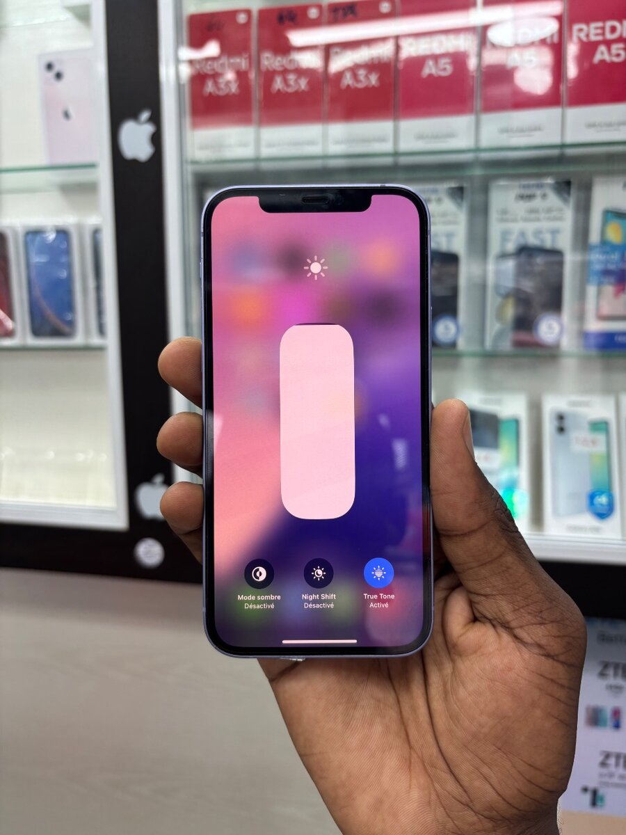 iPhone 12 simple 64Go