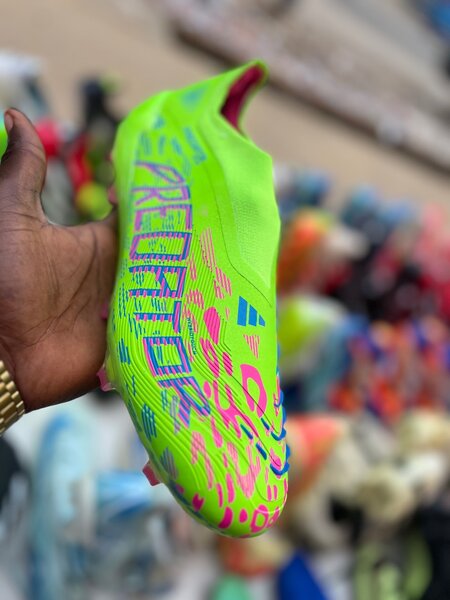 Chaussures de Football Dynamiques