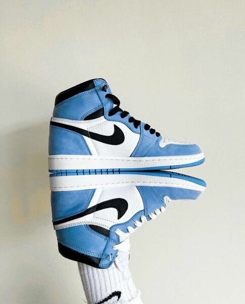 Baskets Air Jordan Bleu Blanc