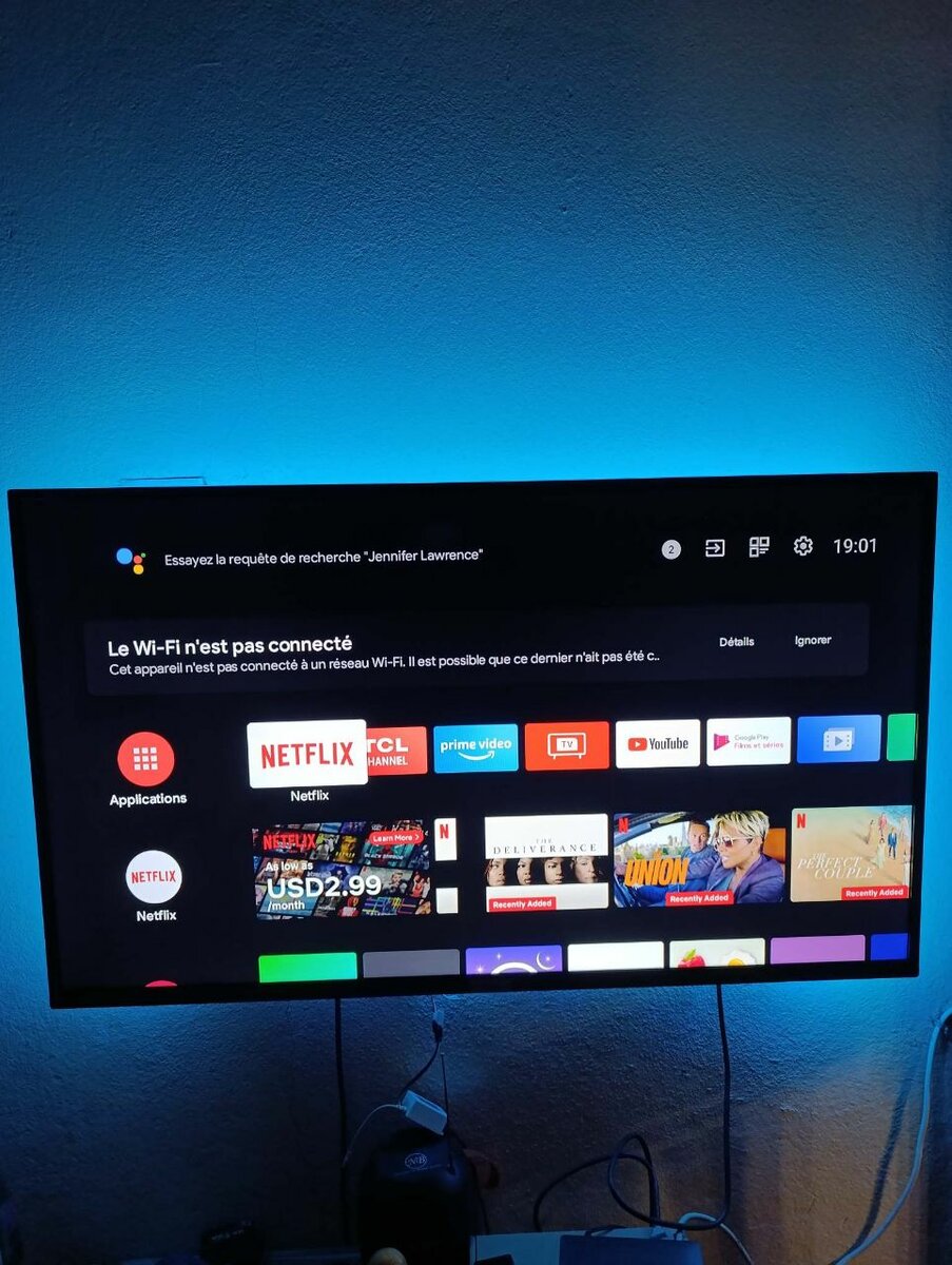 TCL TV 43" Android HDR Image