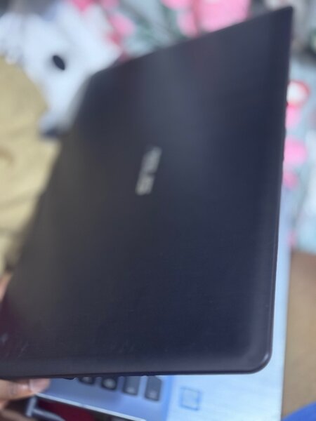 Ordinateur Portable ASUS Moderne