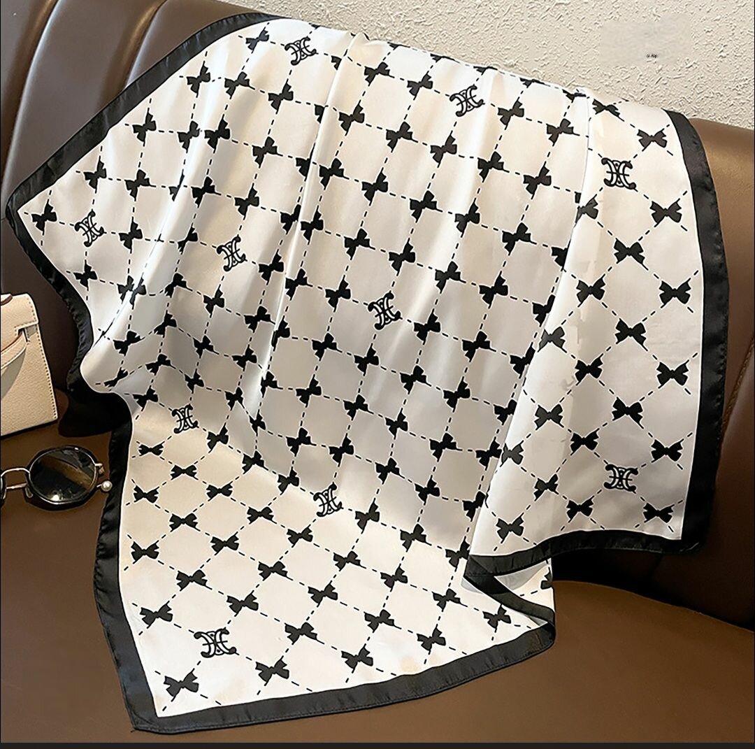 Écharpe en soie chic