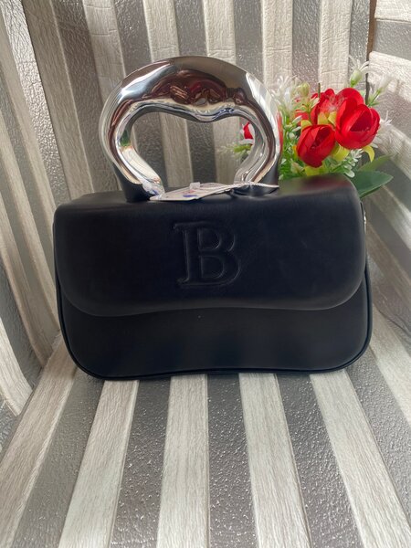 Sac à main moderne chic