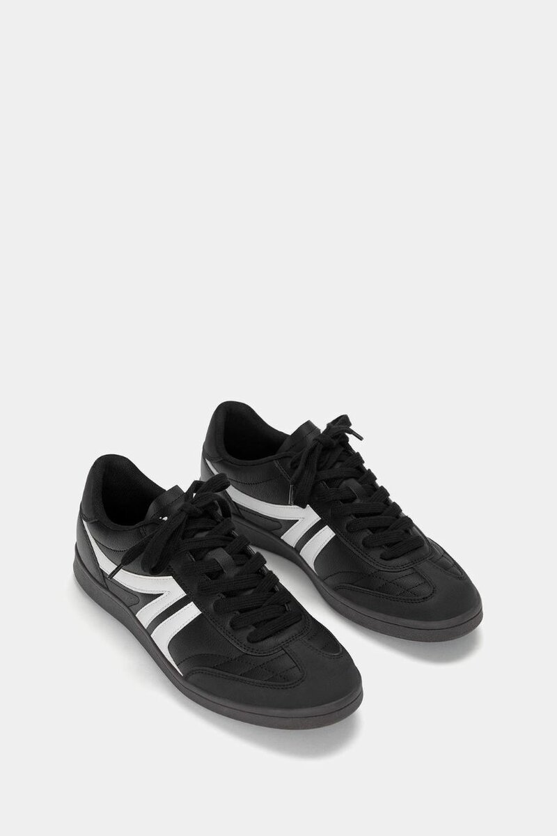 Baskets noires homme style urbain