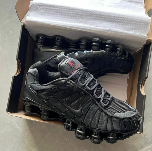 Chaussures de sport robustes