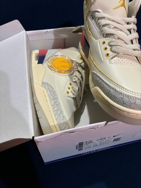 J Balvin x Jordan 3 Medellin Sunset