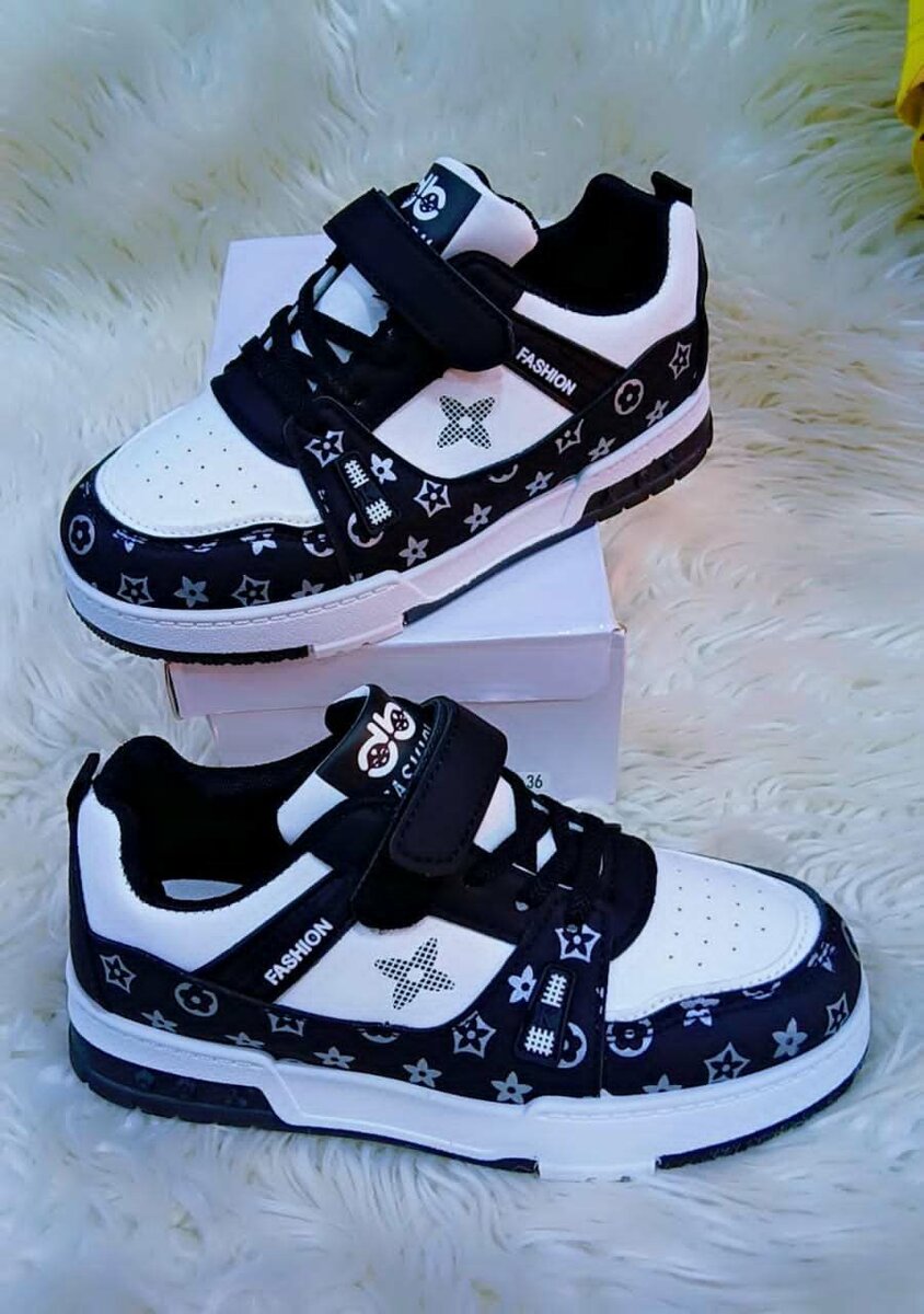 Magnifique chaussures pour enfants 26 à 37