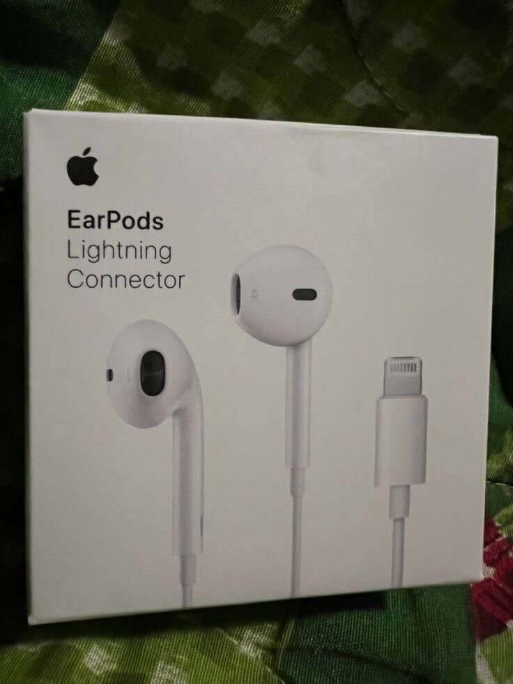 EarPods Lightening connector