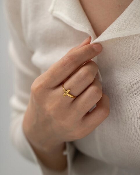 Bague élégante en or minimaliste