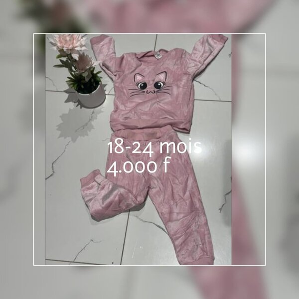 Ensemble enfant mignon