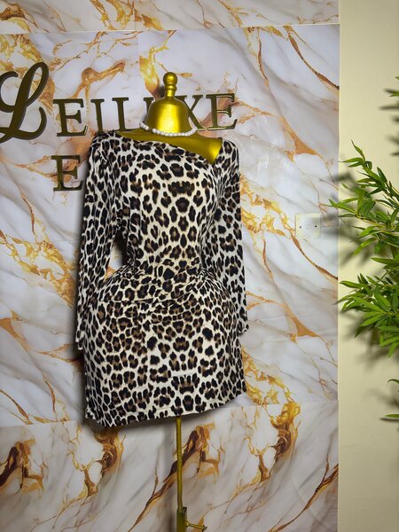 Robe chic à motifs élégants