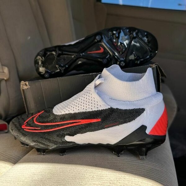Nike phantom