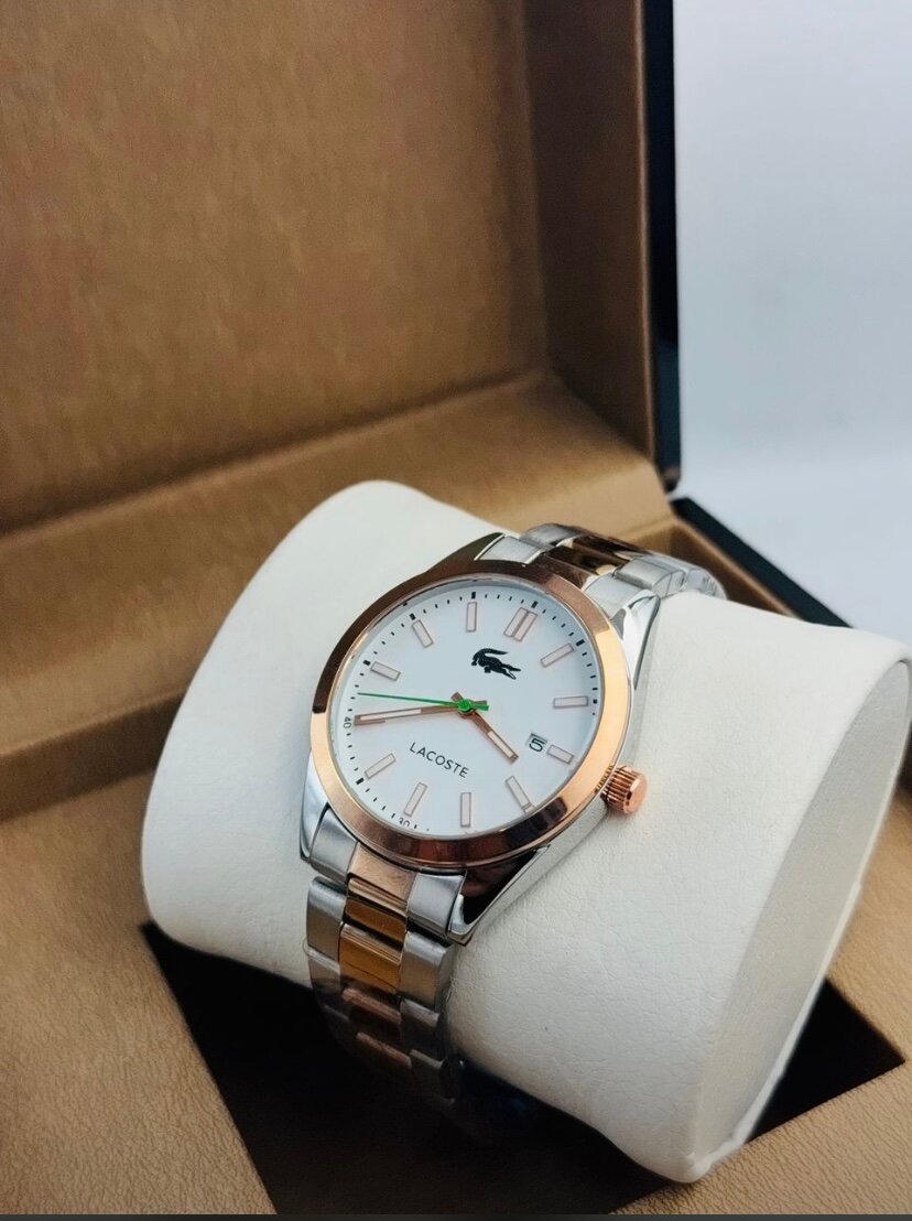 Montre élégante Lacoste