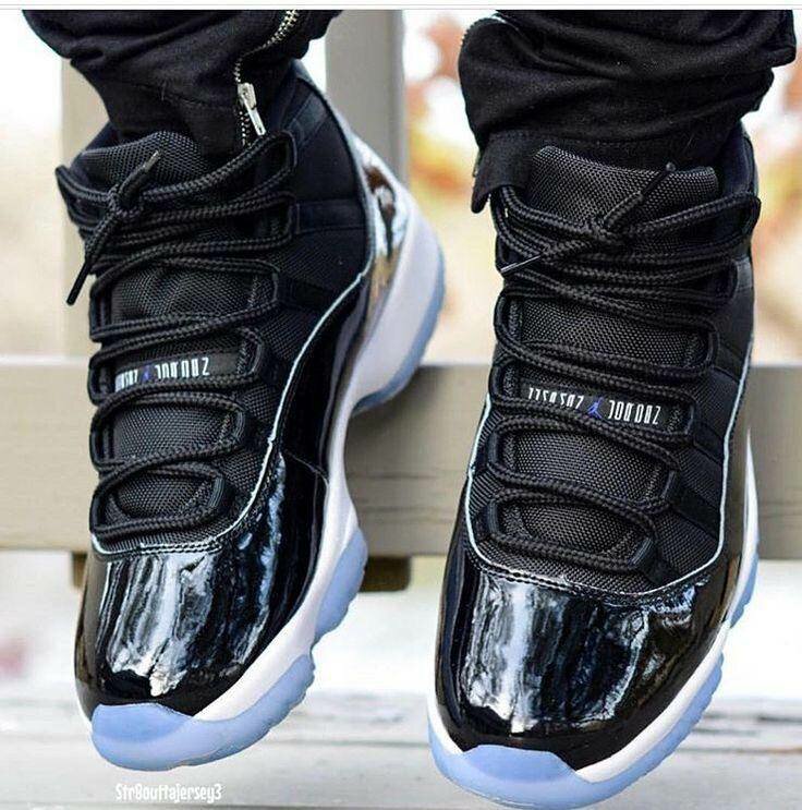 JORDAN 11