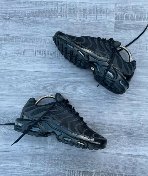 Baskets noires sport homme