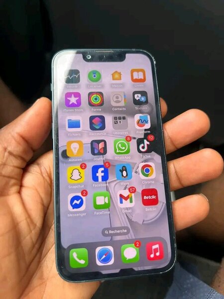 iPhone 13 - 128 Go