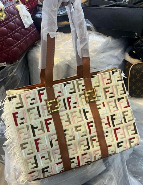 Sac à main élégant en cuir