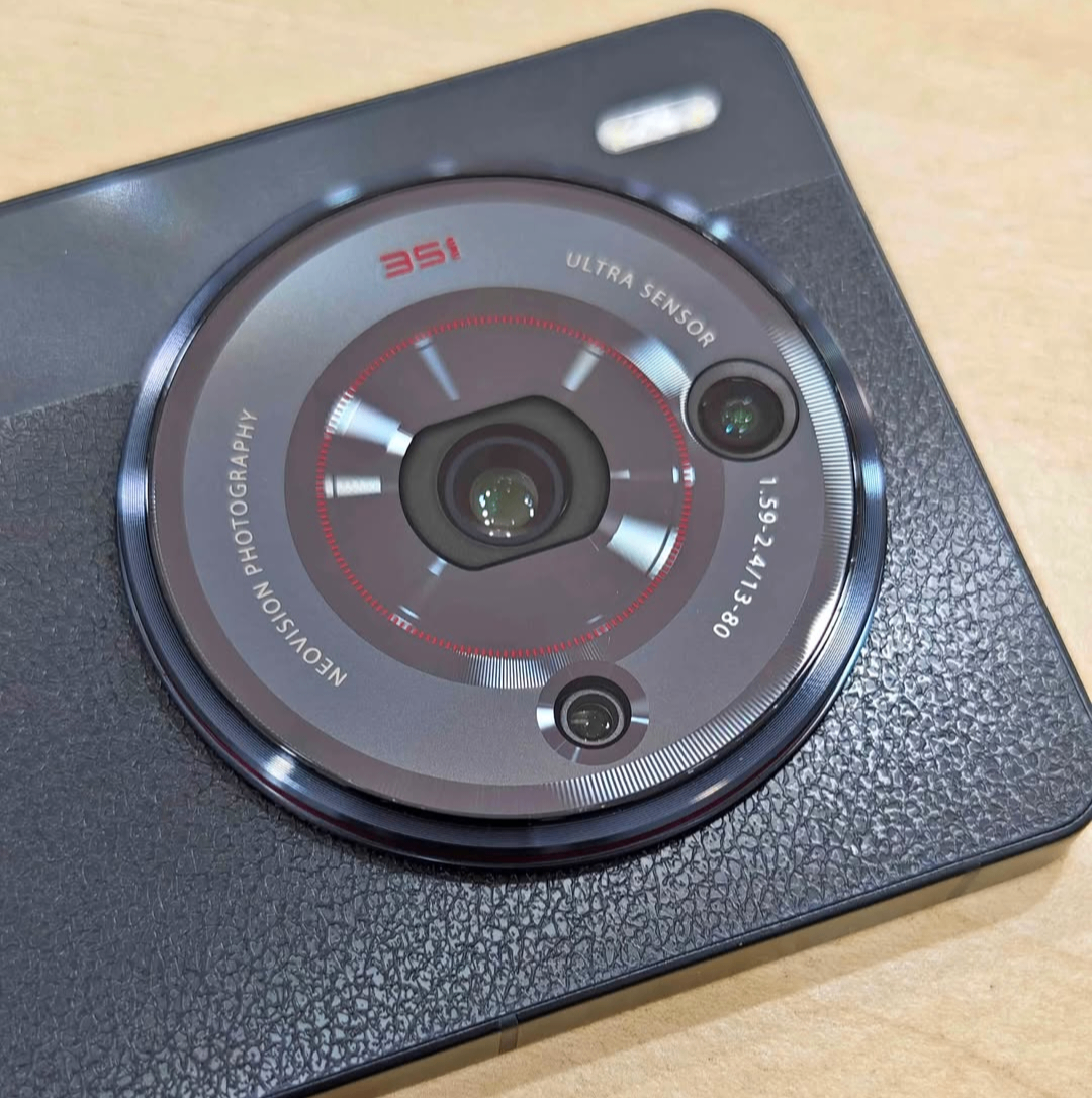 Smartphone Nubia Ultra Camera