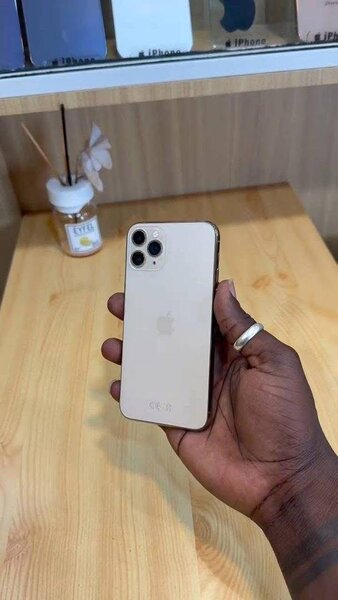 iPhone 11pro 64giga sans Face ID