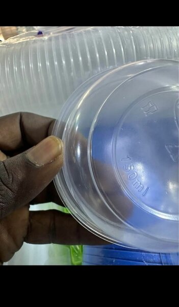 Boîtes en plastique 150 ml