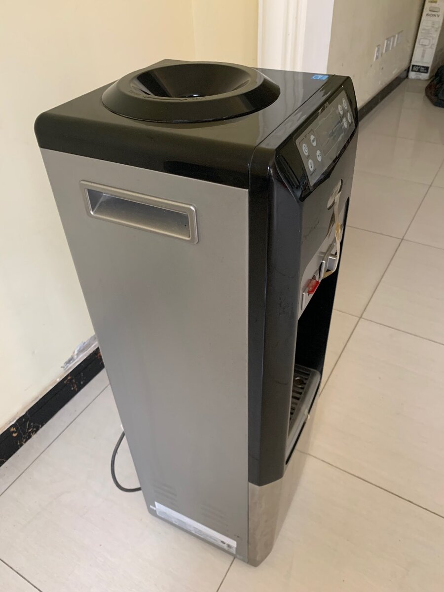 Whirlpool water dispenser