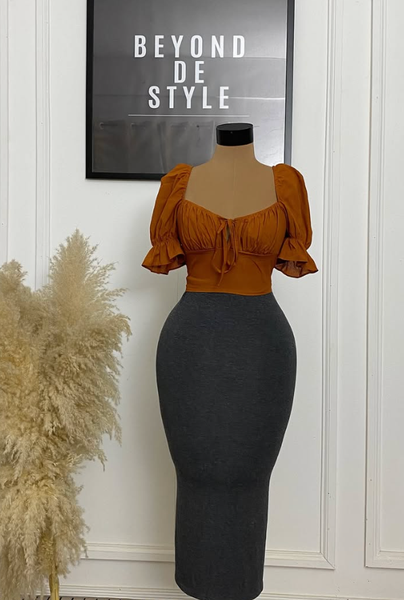 SWEET GIRL MILKMAID TOP. STRETCHY.