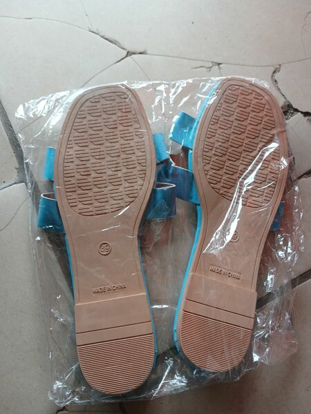 Sandales élégantes bleues femme