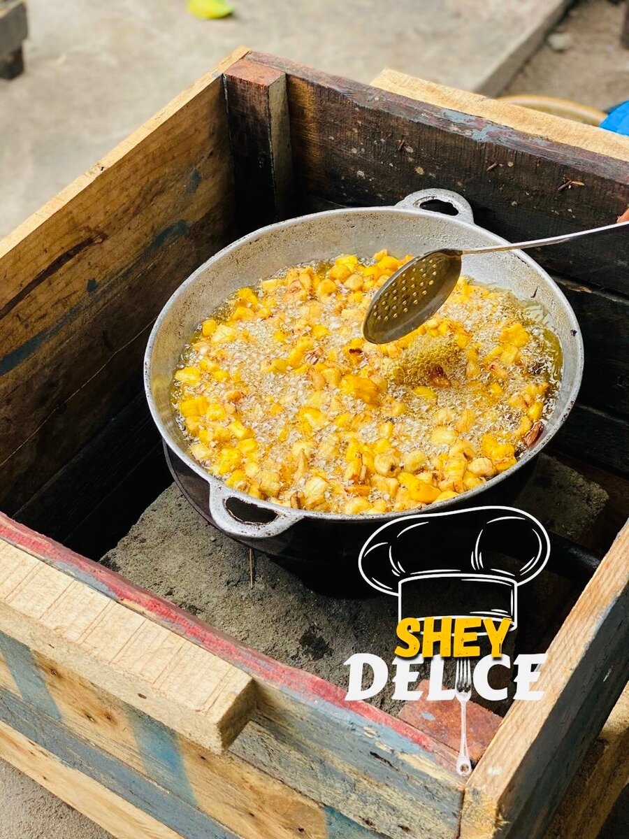 Poulet ,Boulettes et Alloko