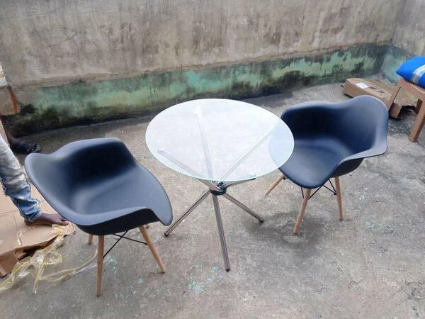 Ensemble Table et Chaises Modernes