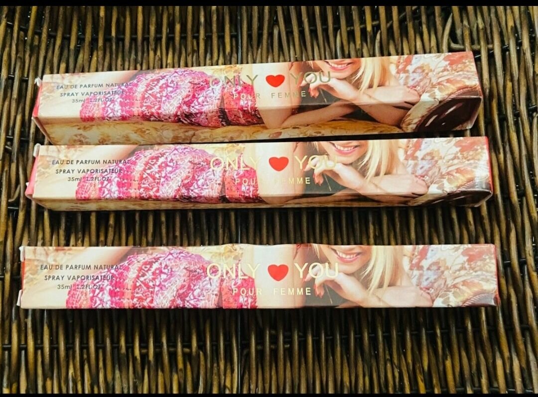 Parfum "ONLY YOU"  Flacon é