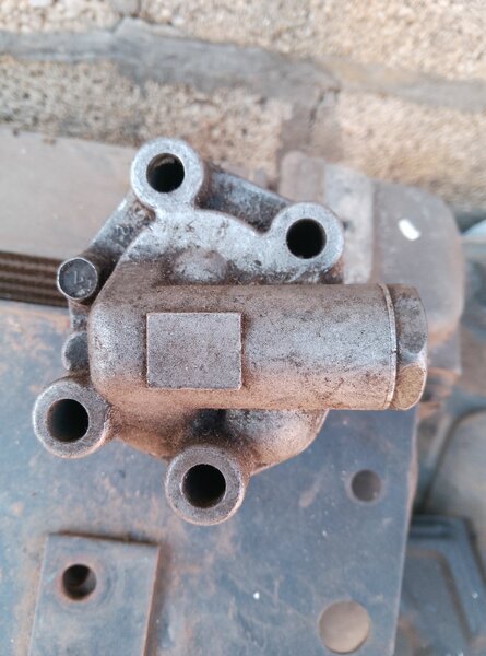 Nissan KA24 oil PUMP