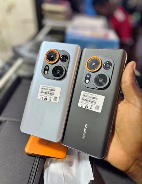 Smartphone Phantom ZF Pro