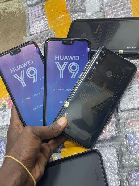 Huawei Y9 Smartphone