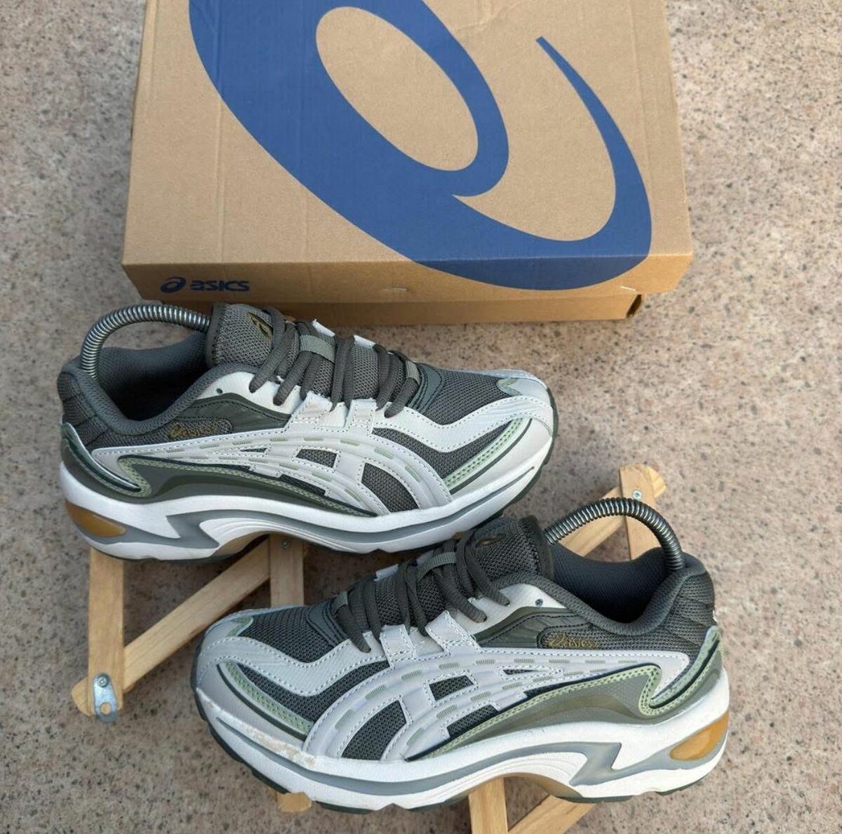 Chaussures de sport Asics élégantes