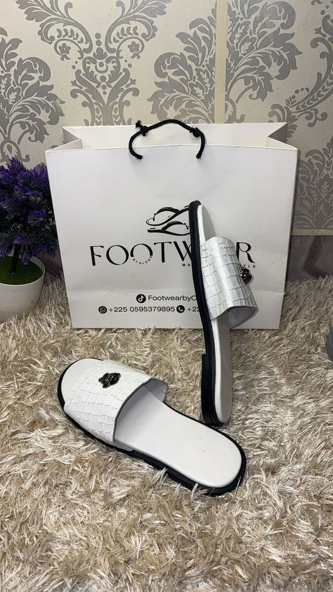 Sandales Style Croix Élégantes