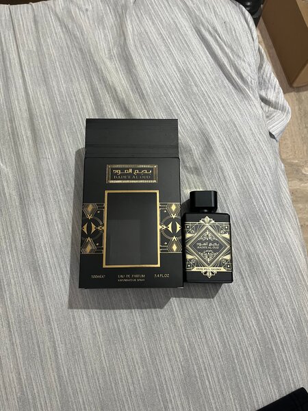Luxurious Oud Perfume