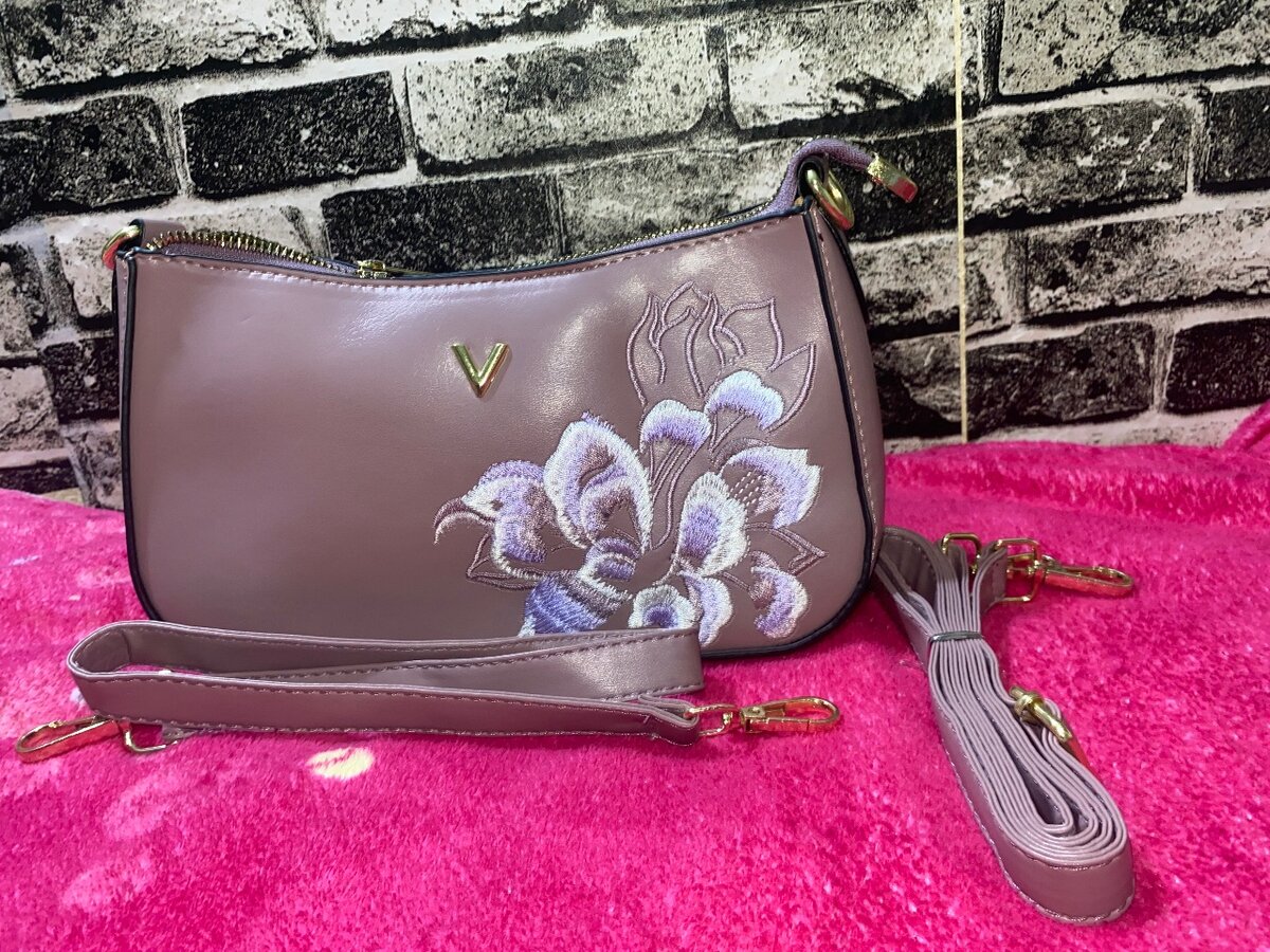 Sac bandoulière brodé élégant