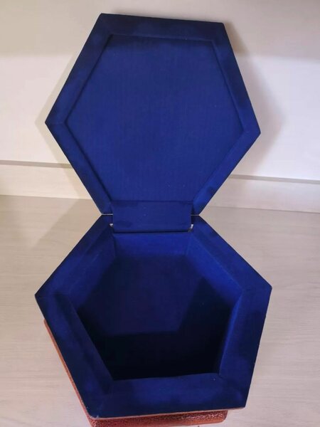 Жаңы сатылат баасы 1000 сом