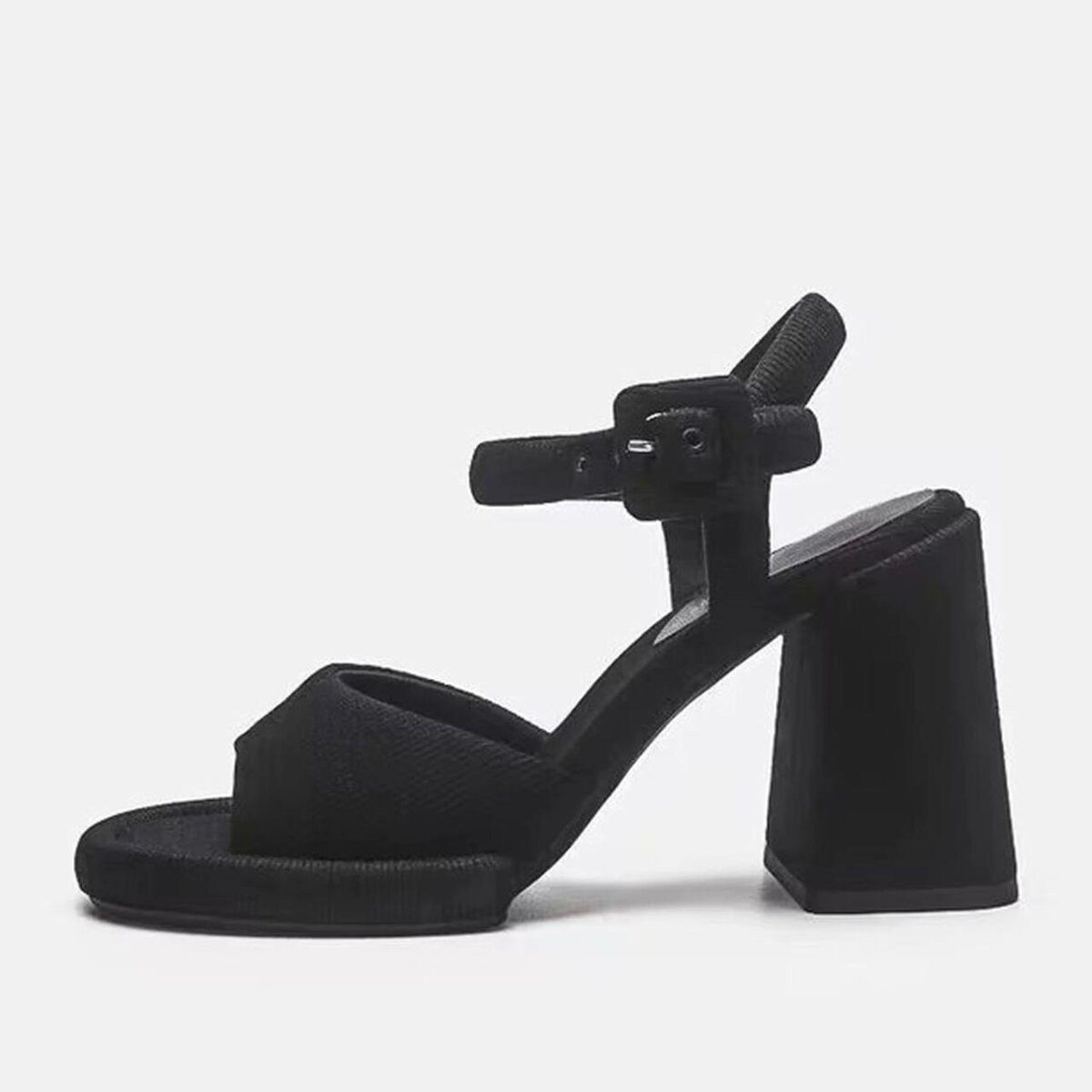 Tweed black heeled shoes