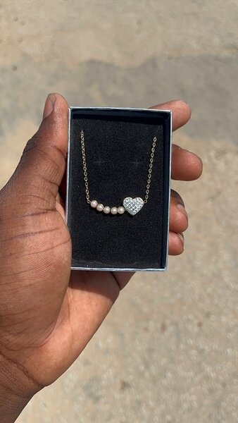 Collier et bracelet élégants en or