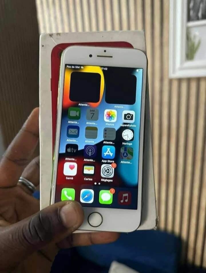 iPhone 8 simple Rouge 128 Go