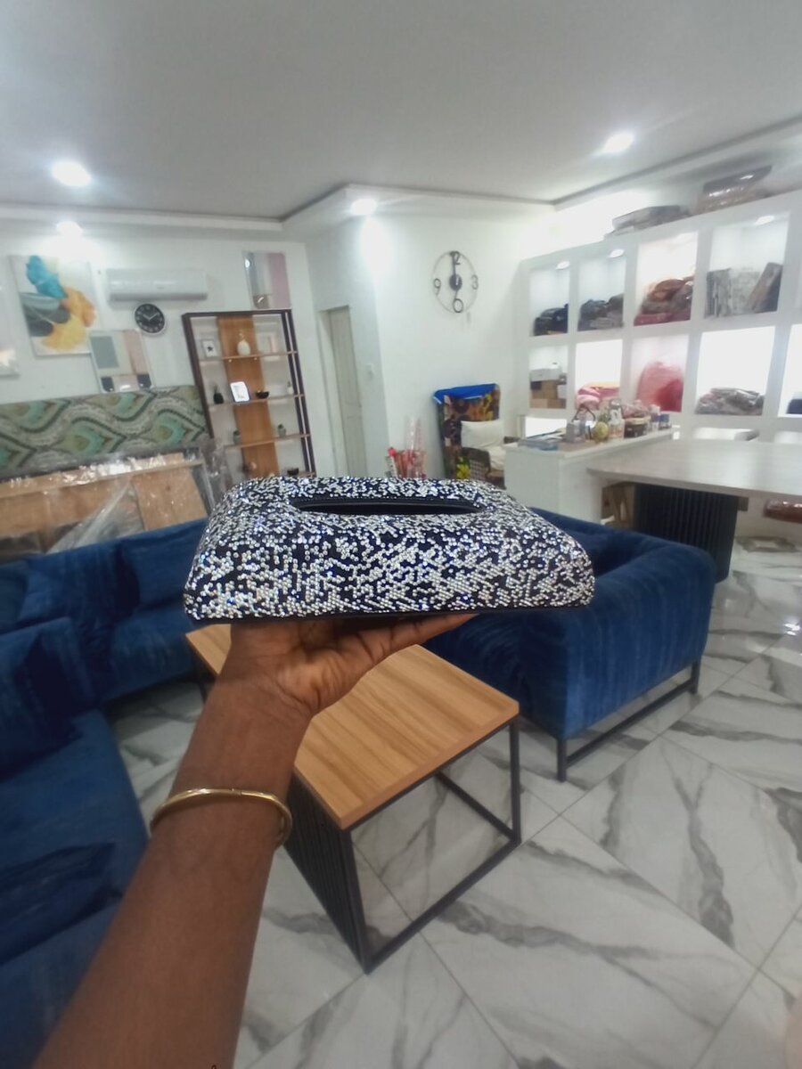 Boîte à mouchoirs élégante