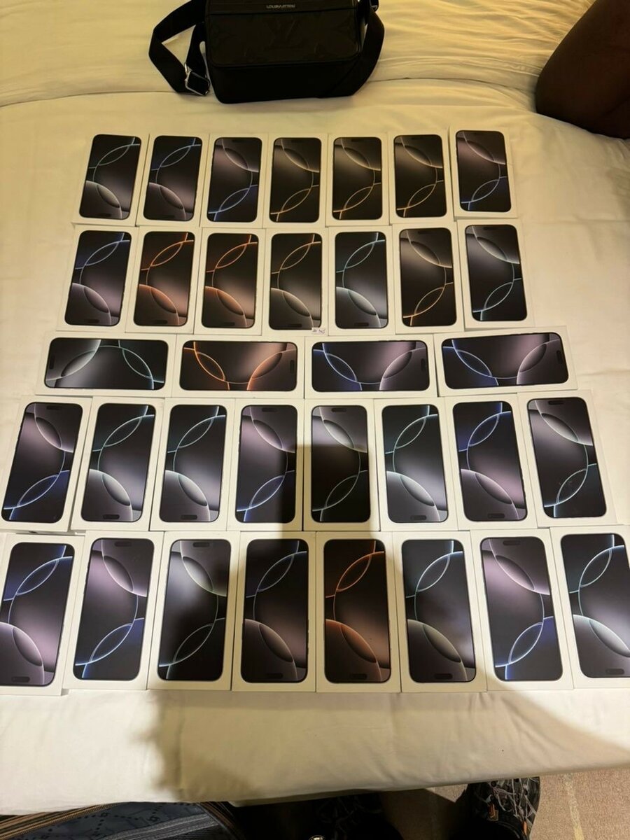 iPhone 16 Pro & 16 Pro Max